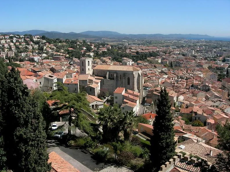 Chambres D'Hotes Le Regent Bed & Breakfast Hyeres