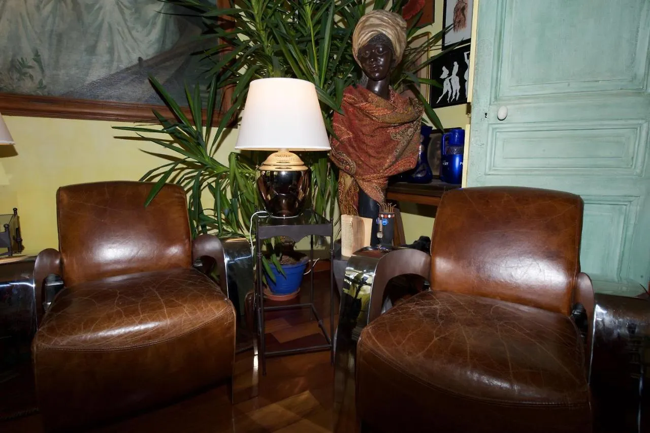 Chambres D'Hotes Le Regent Bed & Breakfast Hyeres